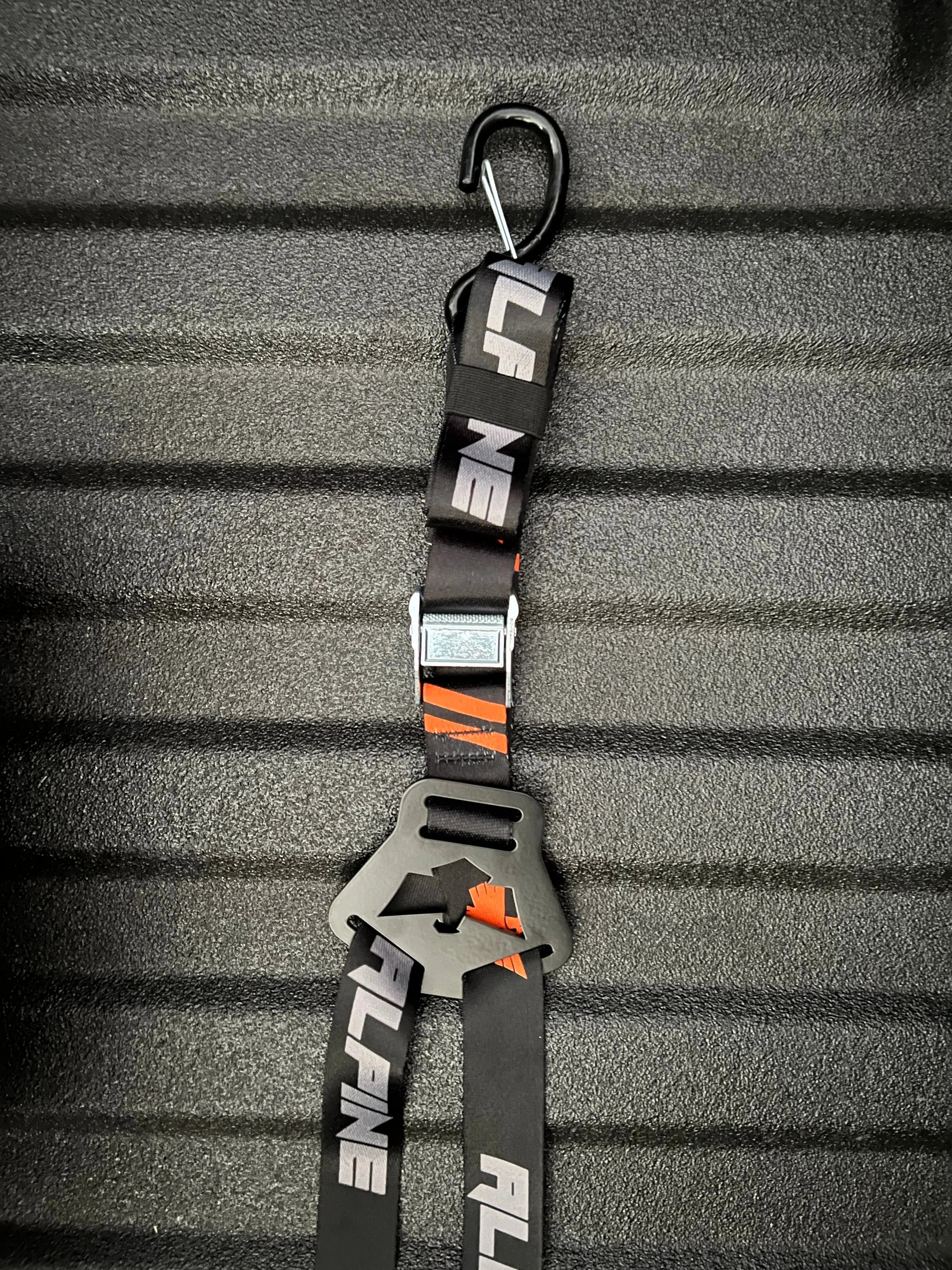 Dual Y Fuel Jug Strap- OG Black Alpine Offroad