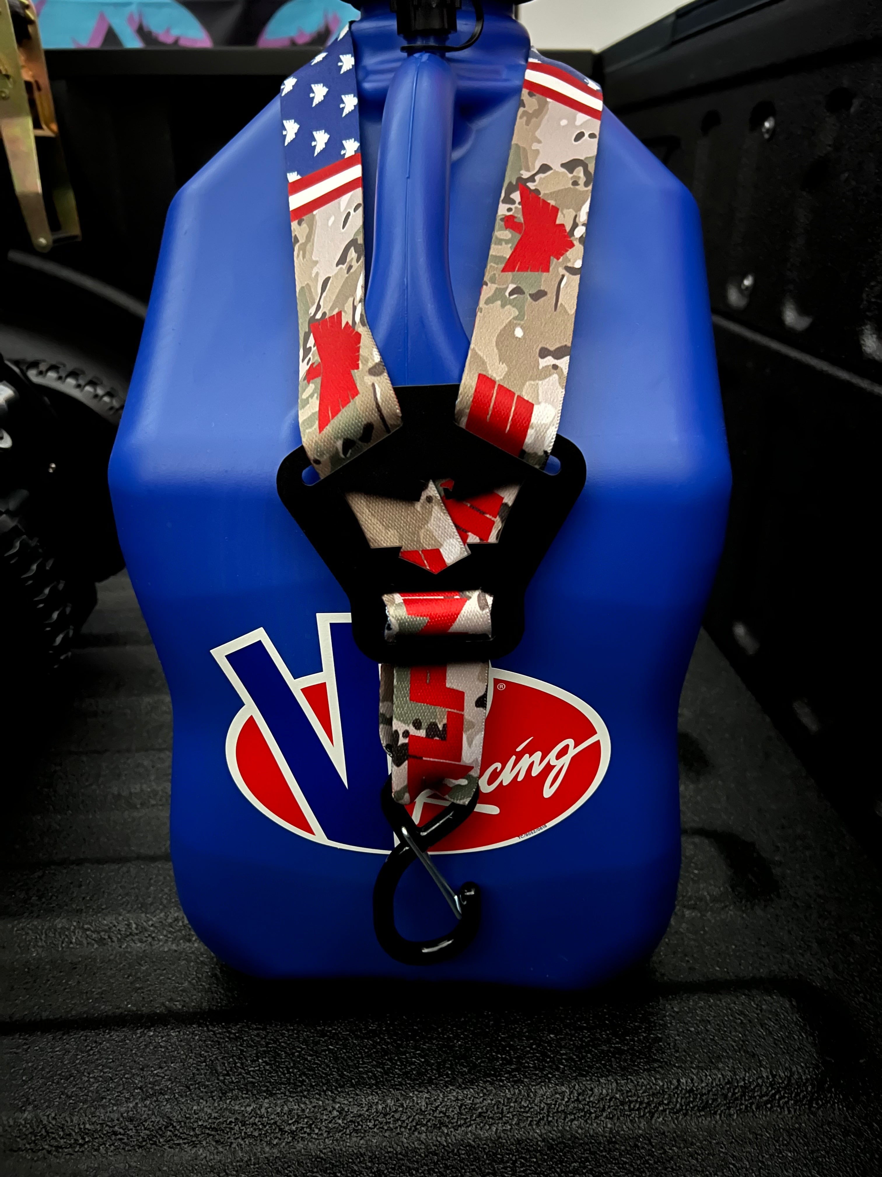Dual Y Fuel Jug Strap-Stars and Camo Alpine Offroad
