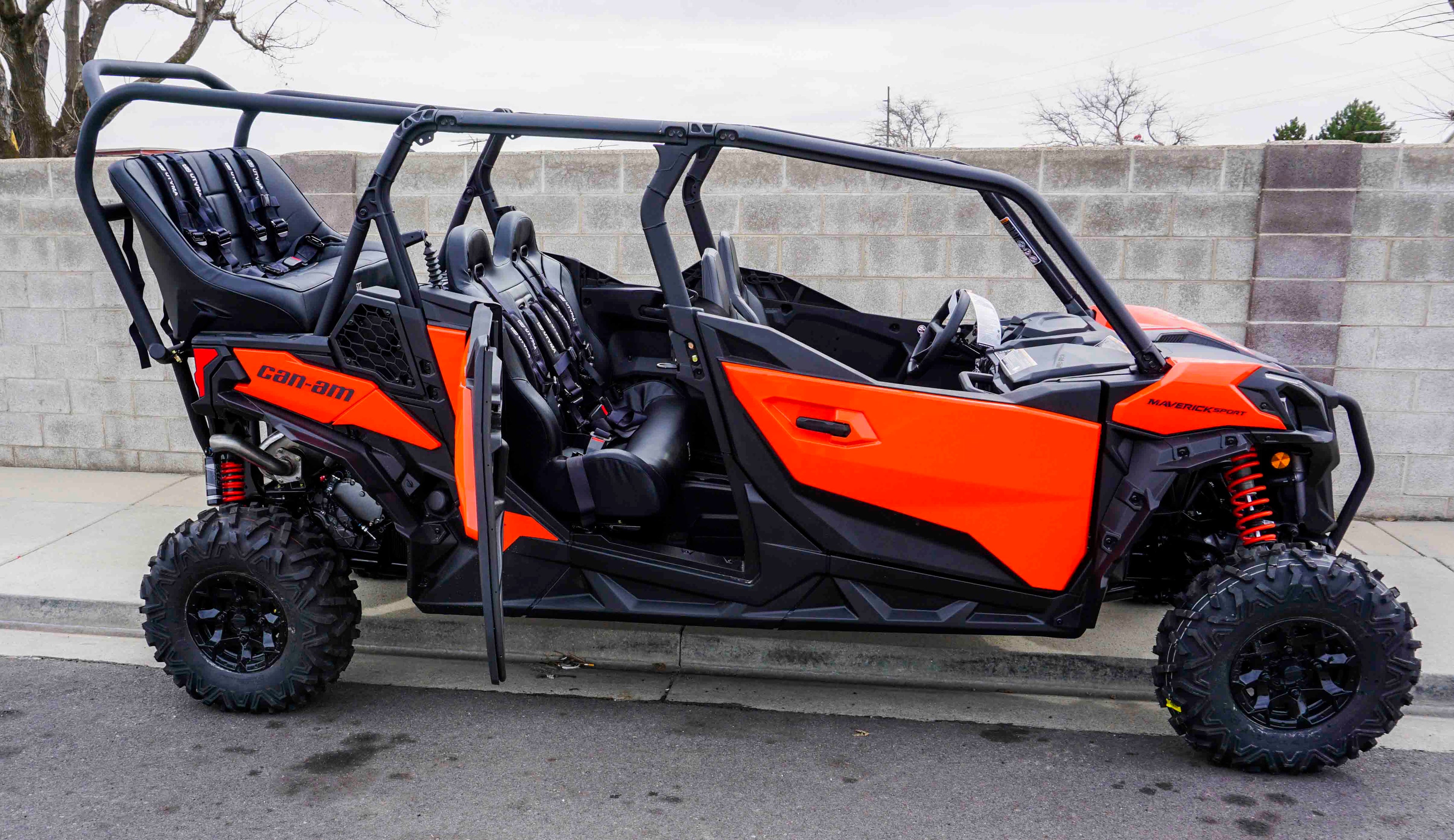 Maverick Sport Max Rear Bench with Harnesses (2019+)