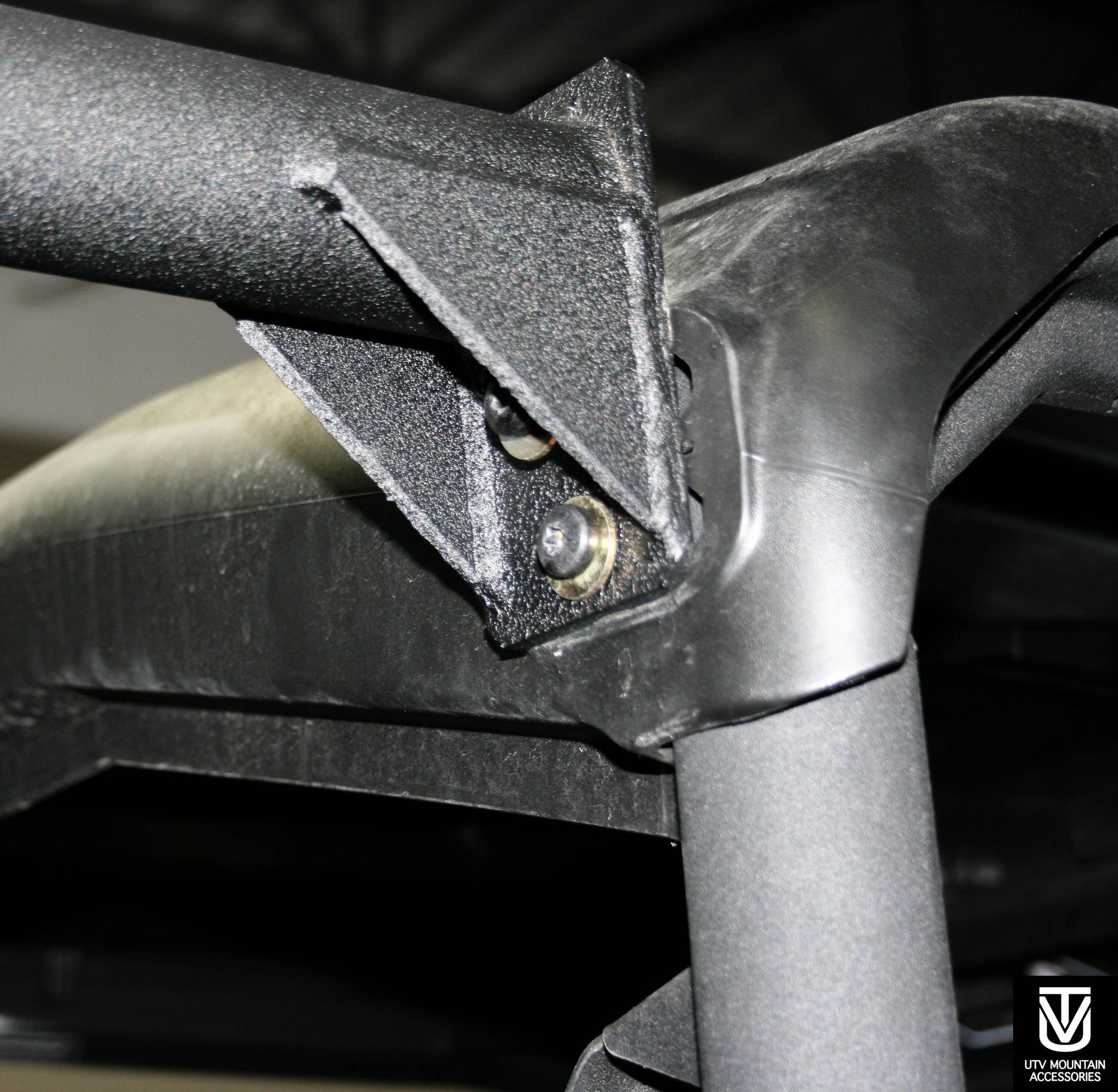 Defender Backseat and Roll Cage Kit (2016-2025)