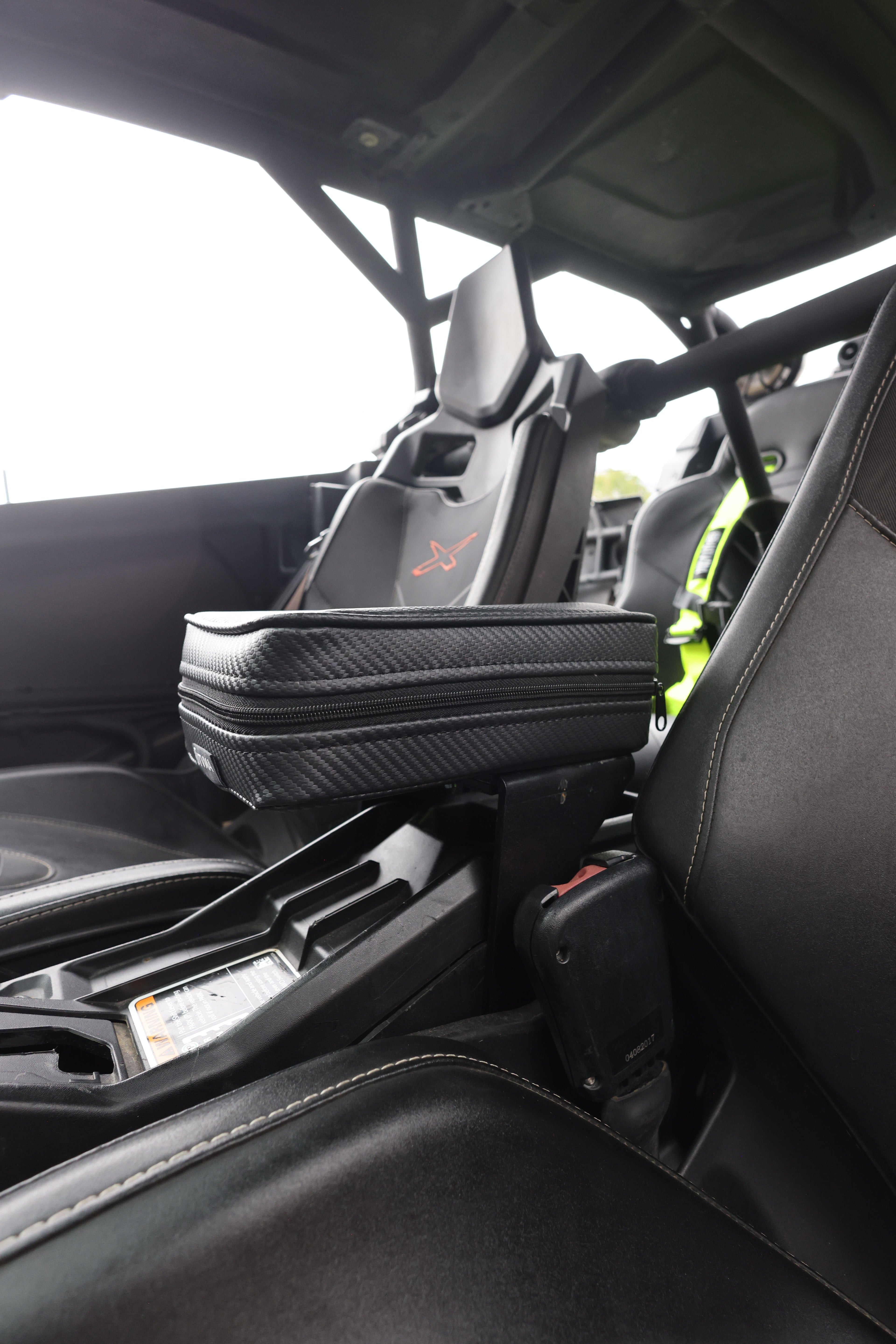 UTVMA Maverick X3 Armrest with Bracket (2017+)