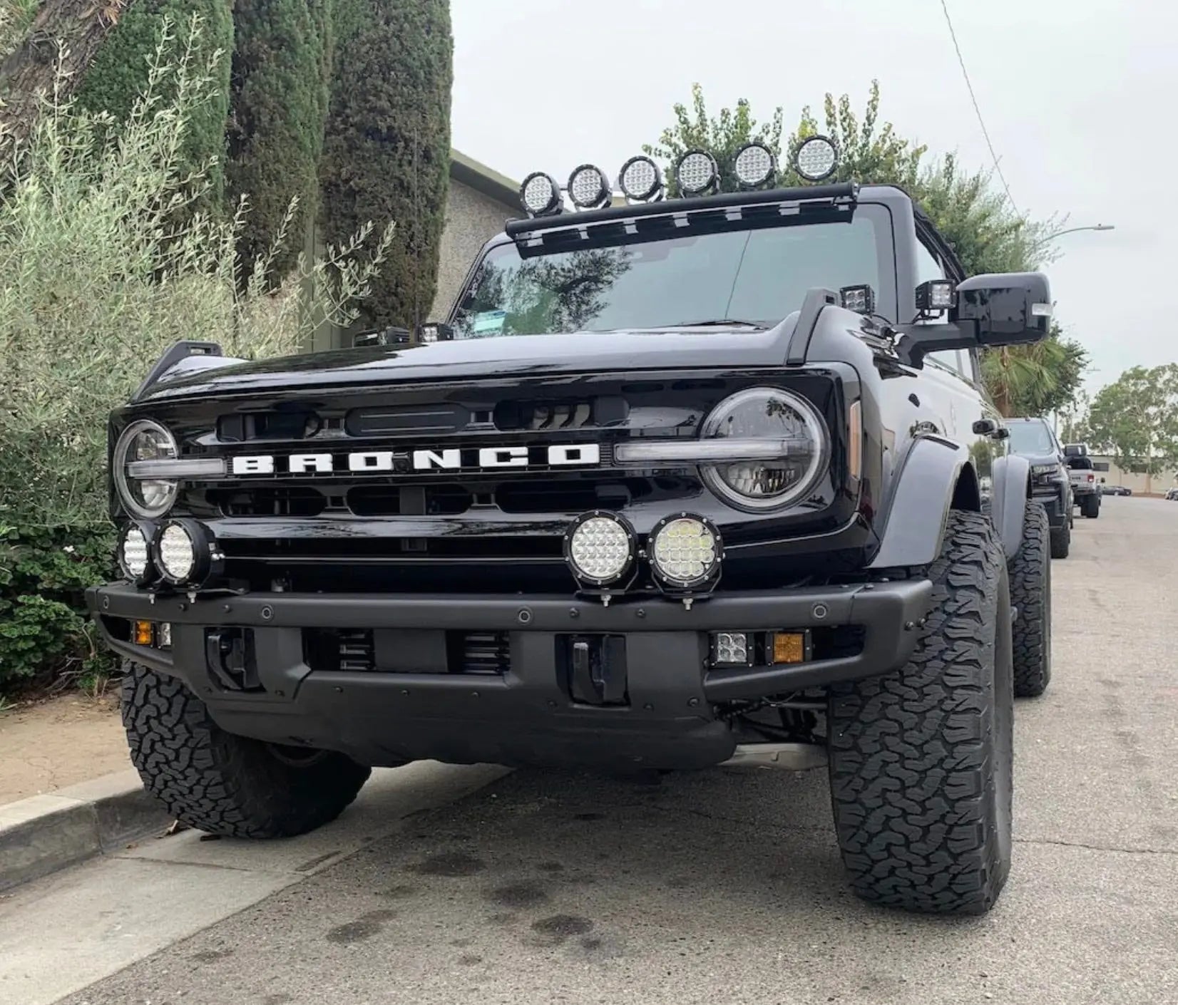 2021+ Ford Bronco Bumper Mount GGLighting