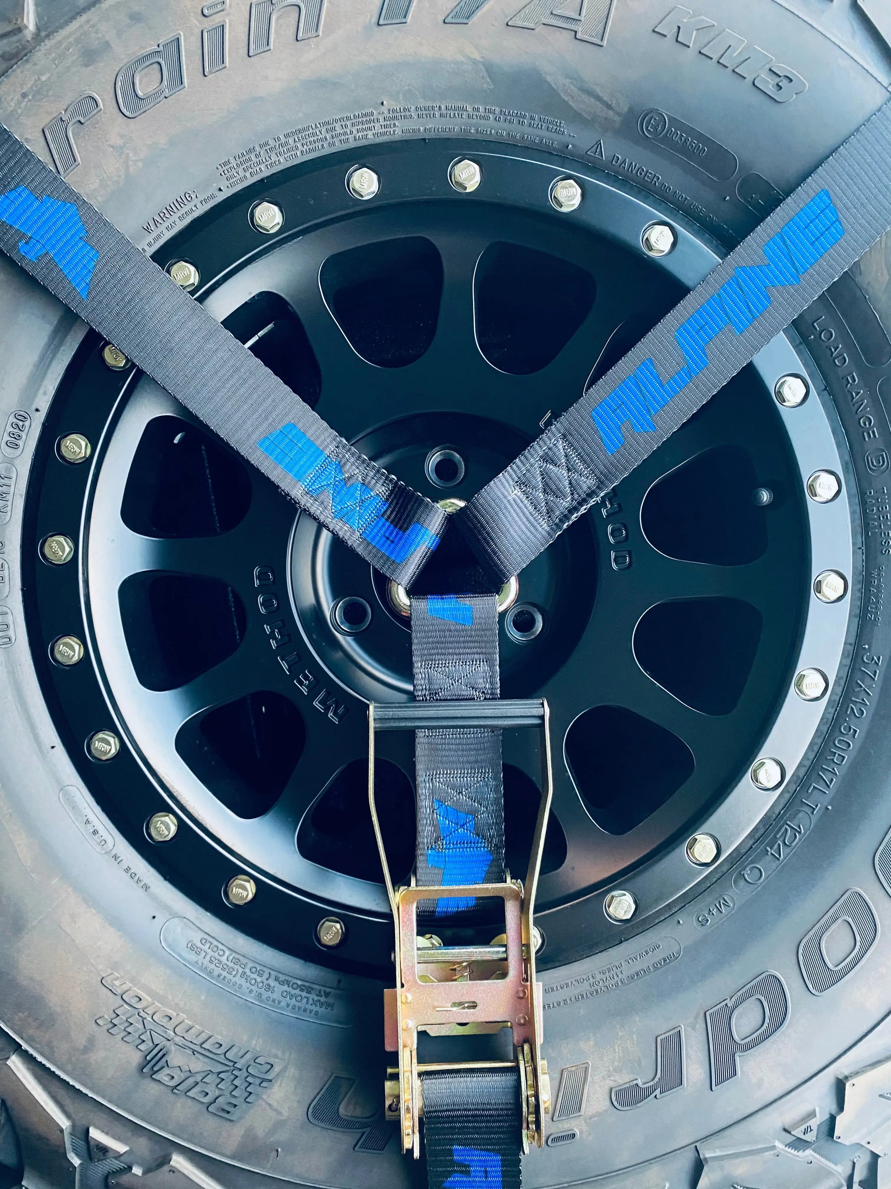 2" Blue and Black Y Strap Alpine Offroad