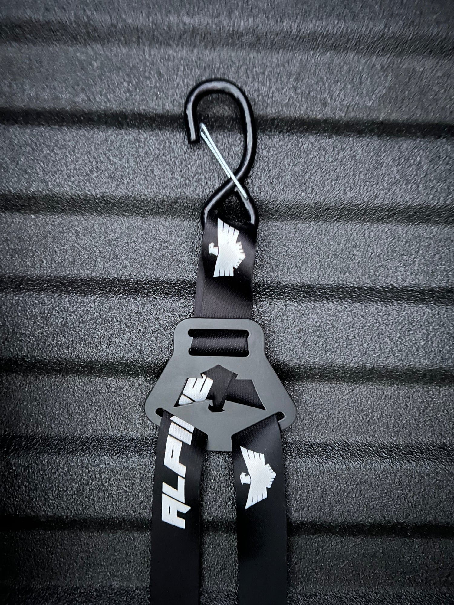 Dual Y Fuel Jug Strap-Trooper Alpine Offroad