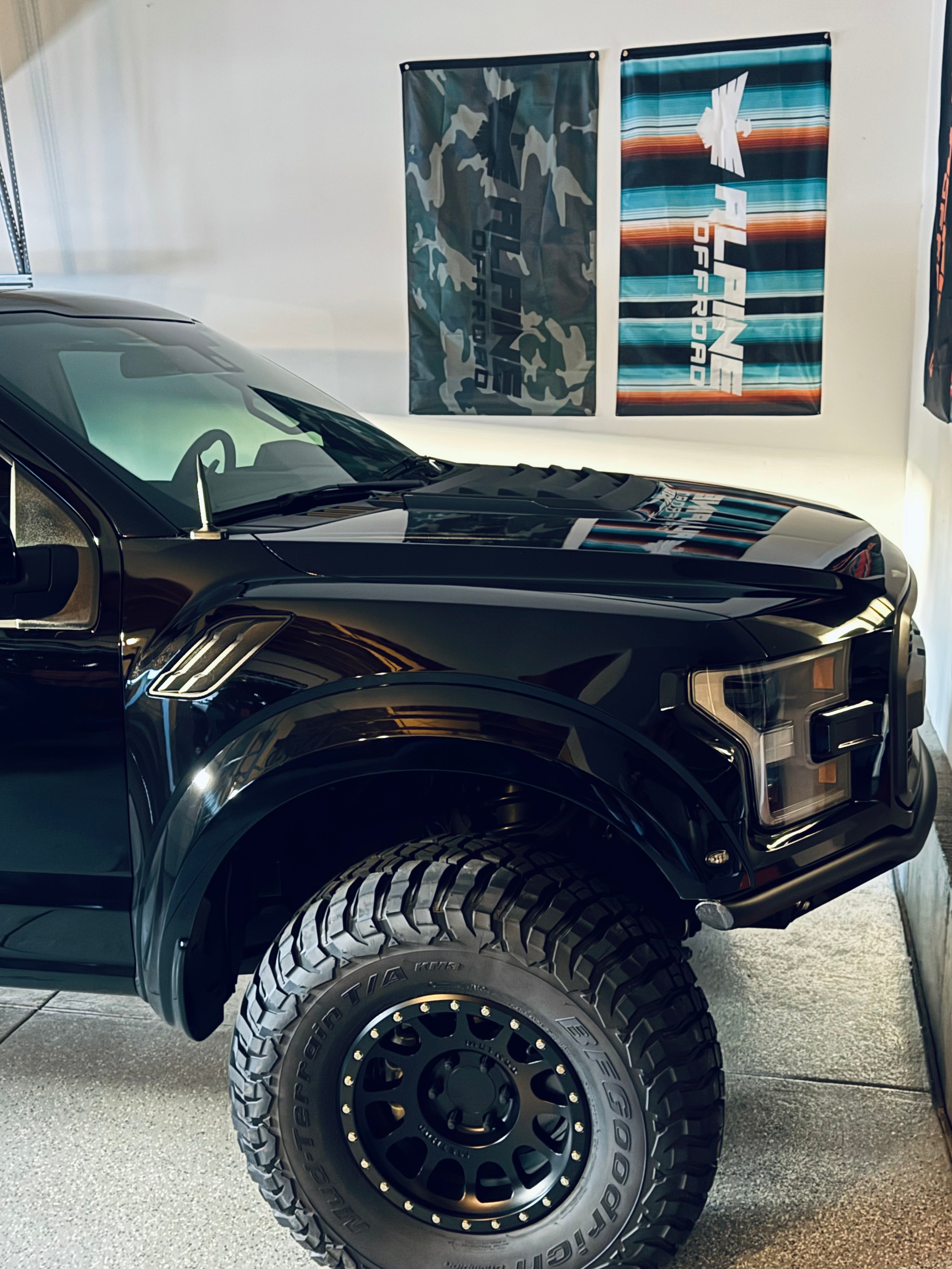 Pacifico Serape Alpine Offroad Flag