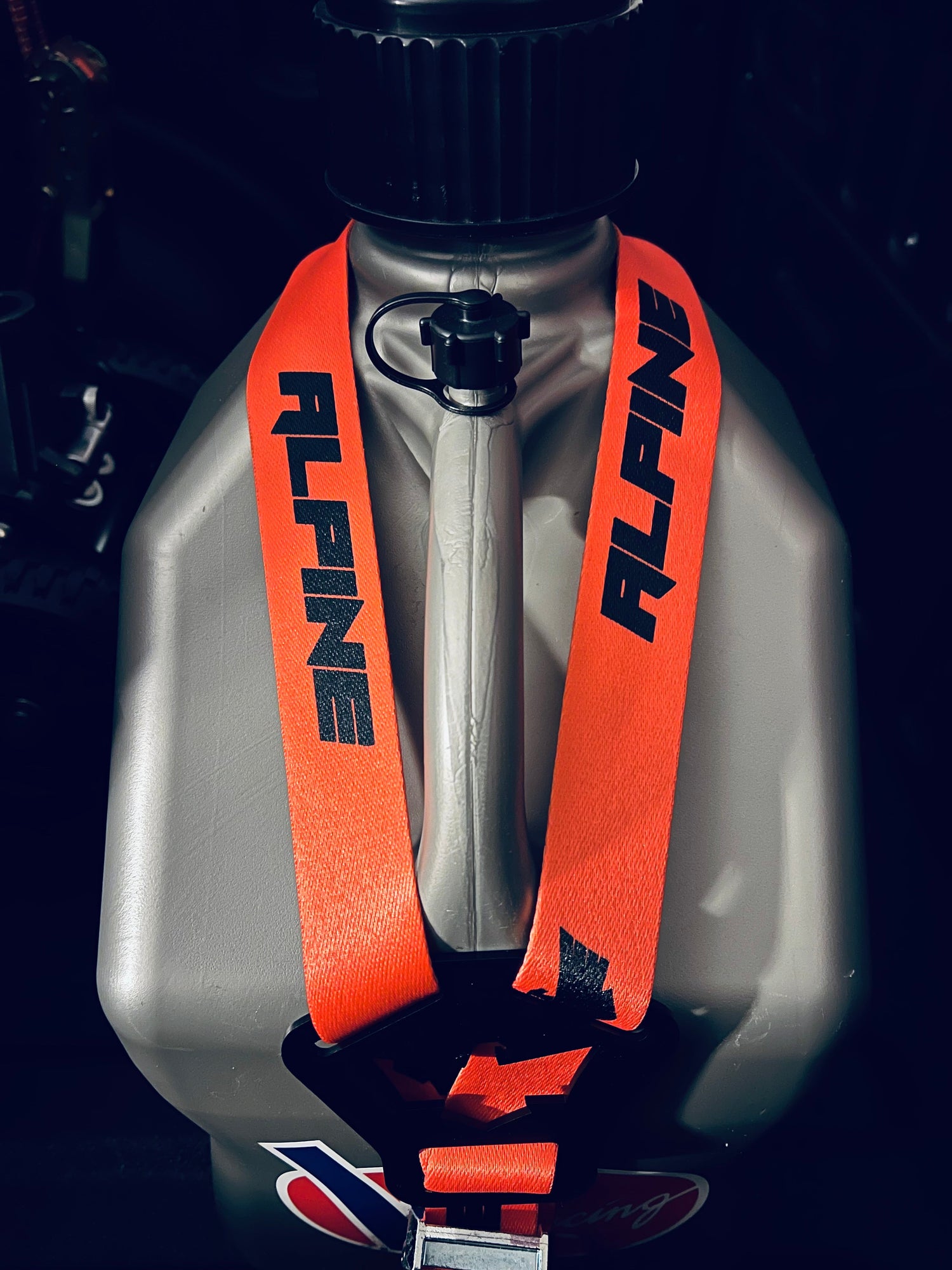 Dual Y Fuel Jug Strap-Orange Alpine Offroad