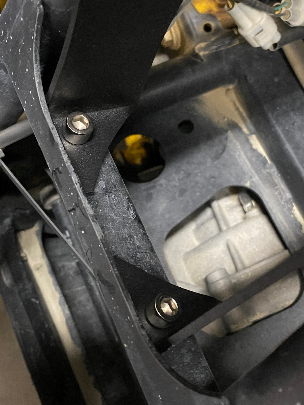 Yamaha YXZ 1000r 12" Single Row LED Bar Shock Mount