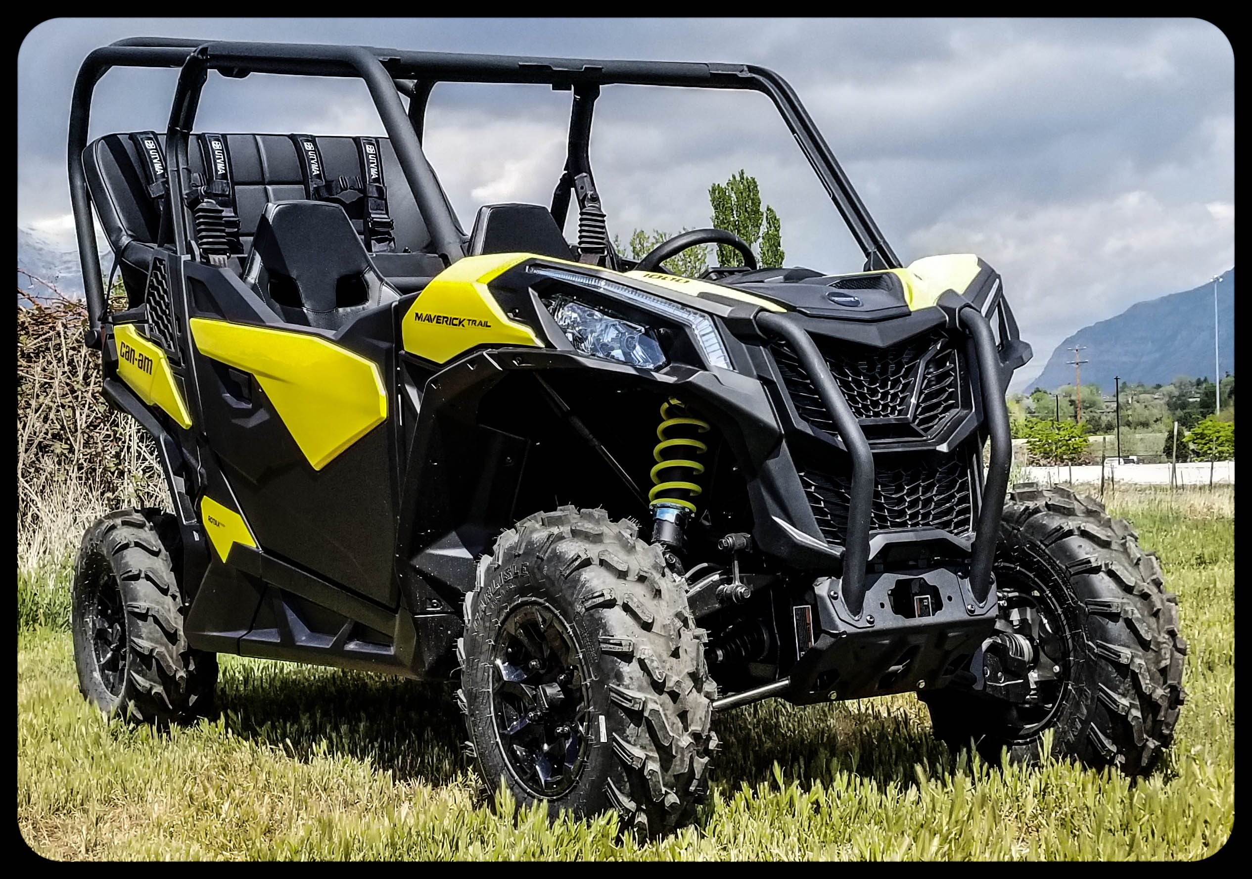 Maverick Trail Backseat and Roll Cage kits (2018+)