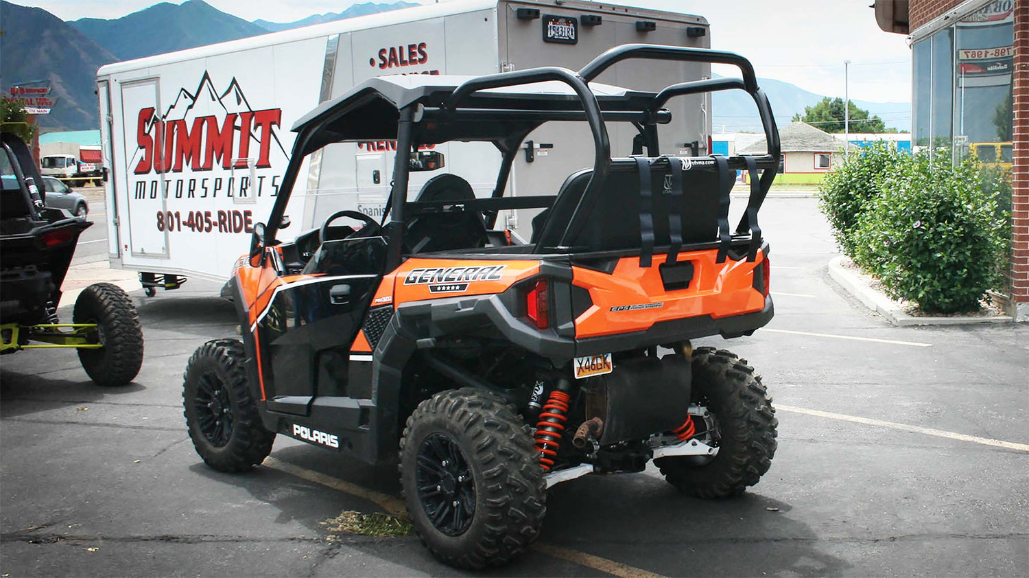 General / General 4 Backseat and Roll cage Kit (2016+)