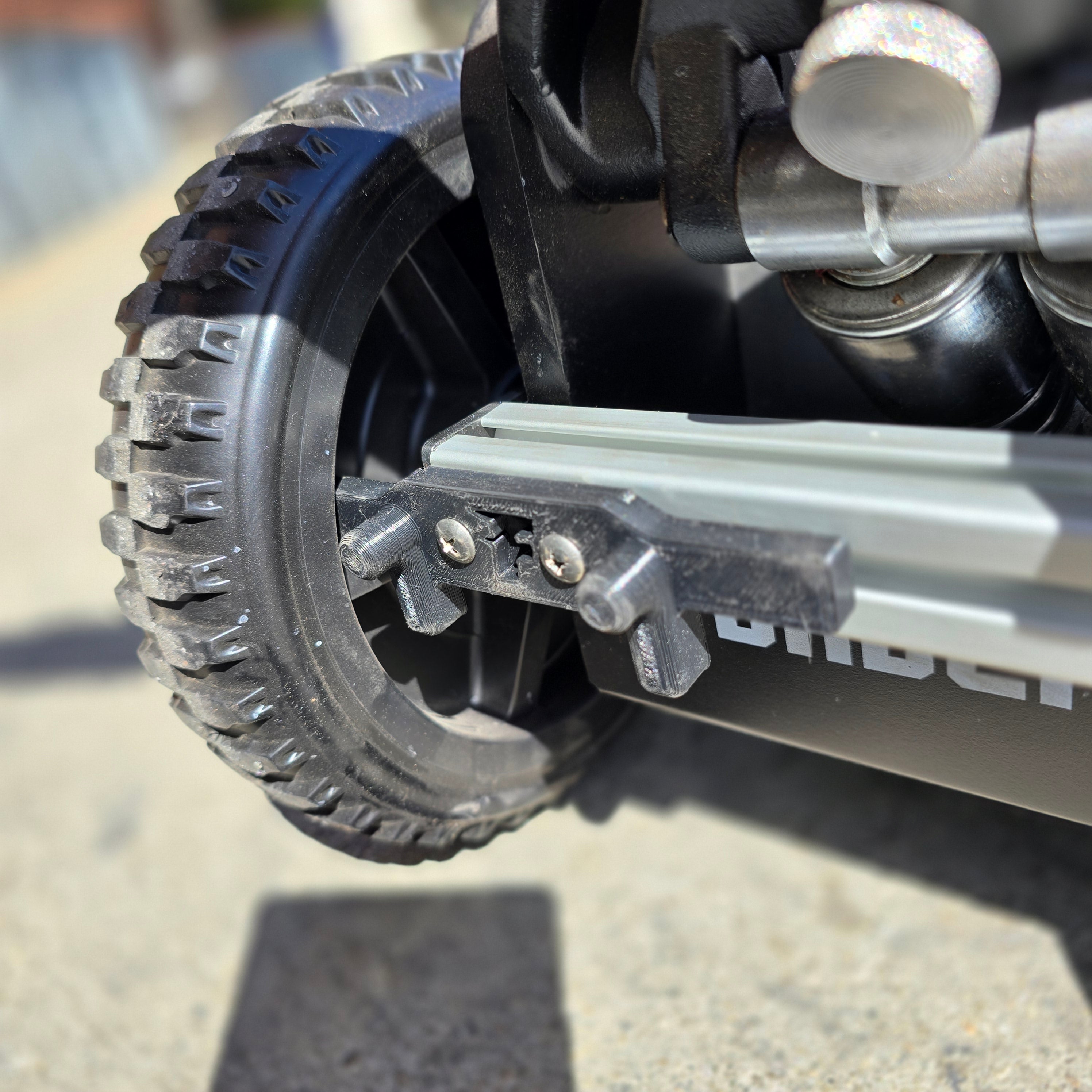 Badlands 3 Ton Jack Brake Device by FASTLAB